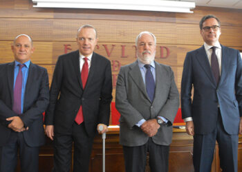 Expertos debaten en la Universidad la situación energética de España y los problemas a los que se enfrenta