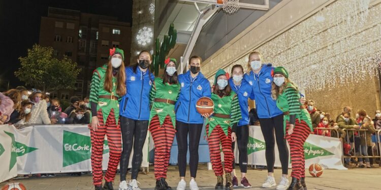 La Fundación AVIVA y el Club Baloncesto Avenida, protagonistas del encendido navideño de El Corte Inglés