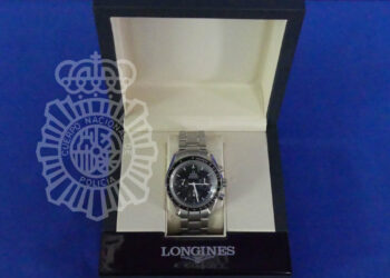 Detenido un hombre de 38 años como presunto autor de delitos de estafa por la venta de relojes falsos