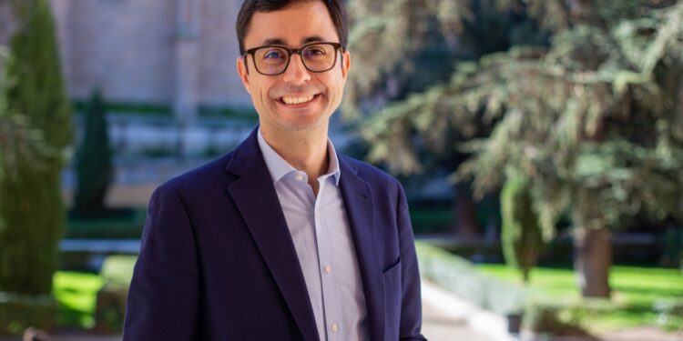 José Luis Mateos presenta su candidatura y se enfrenterá a Soledad Murillo para luchar por la alcaldía de Salamanca