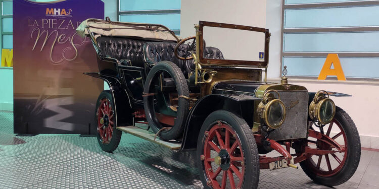 El Museo de Historia de la Automoción prorroga dos meses más la expo con la que celebra su veinte años de trayectoria