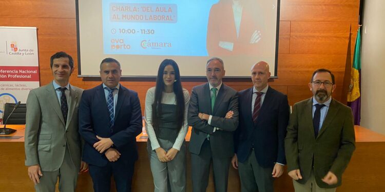 La Feria de Empleo y Emprendimiento ofrece 300 ofertas de trabajo y espera la participación de 600 personas