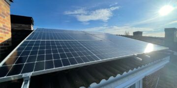 Santa Marta presenta un proyecto de ordenanzas con bonificaciones en la instalación de placas solares y congelación de impuestos por décimo año consecutivo