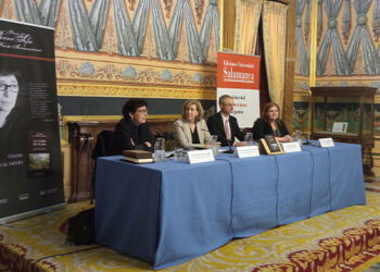 La poetisa Olvido García Valdés presenta la publicación de ‘La caída de Ícaro’, Premio Reina Sofía de Poesía Iberoamericana