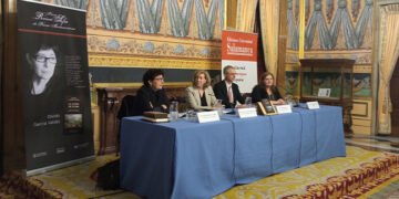 La poetisa Olvido García Valdés presenta la publicación de ‘La caída de Ícaro’, Premio Reina Sofía de Poesía Iberoamericana