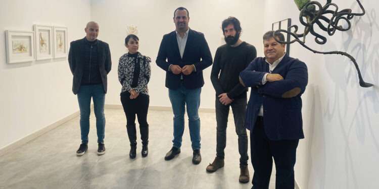 ‘La tercera rama’, oferta cultural de la Sala Delibes con pinturas, esculturas, dibujos y fotografías de 17 artistas