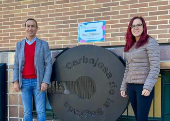 Carbajosa estrena dos nuevos contenedores para fomentar el reciclaje de tapones de plástico