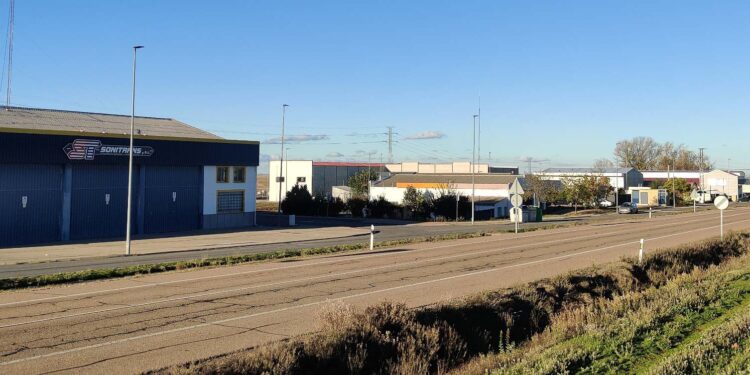 El Ayuntamiento incorpora a un trabajador para relanzar el polígono industrial del municipio