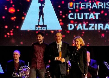 José Ramón Alonso consigue el Premio Europeo de Divulgación Científica con la obra ‘Son nuestros amos y nosotros sus esclavos’