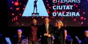 José Ramón Alonso consigue el Premio Europeo de Divulgación Científica con la obra ‘Son nuestros amos y nosotros sus esclavos’