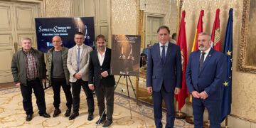 Alfonso Barco y su fotografía ‘Pasión 1’ son los protagonistas del cartel oficial de la Semana Santa de 2023