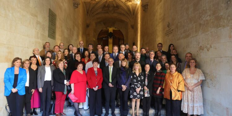Toma de posesión de los nuevos cargos académicos y personal docente e investigador de la Universidad