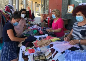La asociación de mujeres volverá con el mercadillo navideño para llenar de solidaridad el municipio