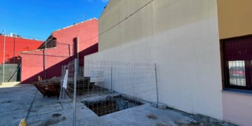 Comienza la obra de instalación del ascensor para garantizar la accesibilidad al consultorio médico
