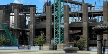 Cs Carbajosa propone el traslado de la fuente de la Plaza del Ayuntamiento en el centro del municipio a la plaza Víctimas del Terrorismo