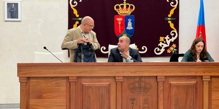 El equipo de Gobierno de Villares aprueba en solitario el presupuesto de 2023 que asciende a 5.358.000 euros