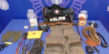 La Policía Nacional detiene a un joven de 34 años por robo en un vehículo