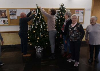 ‘El árbol de los deseos’ muestra las ilusiones de los mayores para el año 2023