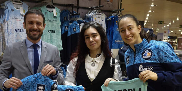 El Corte Inglés entrega los premios del concurso de iluminación de Navidad