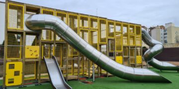 La inversión de 174.300 euros da un nuevo aspecto a la Plaza de la Concordia