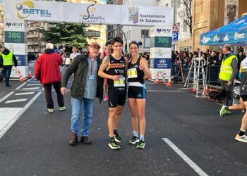 Pablo Sánchez y Nuria Lugueros, vencedores de la XXXVIII San Silvestre Salmantina entre cerca de 6.000 corredores