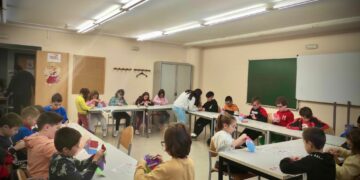 Talleres de decoración navideña, visitas al Nacimiento y concierto de Navidad, primeras actividades del municipio