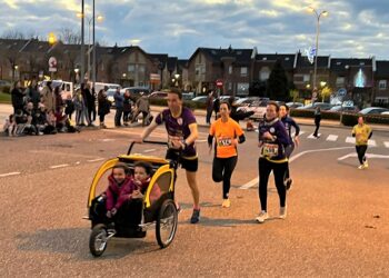 Cerca de 500 corredores se dan cita en la tradicional Carrera del Turrón de Villamayor