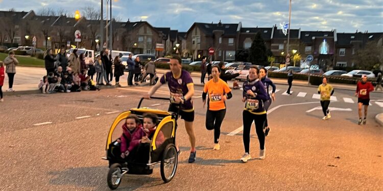 Cerca de 500 corredores se dan cita en la tradicional Carrera del Turrón de Villamayor