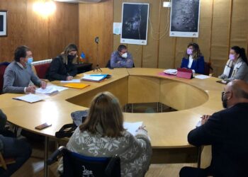 El aumento del servicio de autobús y de las ayudas sociales, junto a la expropiación para ejecutar dos rotondas que mejorarán la movilidad en los accesos al municipio, entre las inversiones del presupuesto 2023