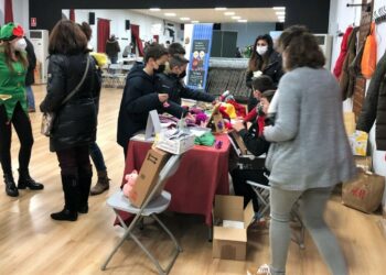 El mercadillo solidario y la pista de hielo, principales atractivos de la programación navideña de Castellanos