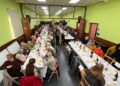 La comida navideña reúne a 130 mayores de Villamayor