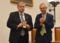 Francisco Lozano recibe la Medalla a la Real Academia de Medicina que otorga la Universidad de Salamanca