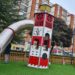 El parque infantil de la Plaza de Madrid estrena zona de juegos, césped sintético y un mini campo de fútbol