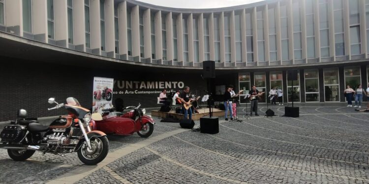 Un centenar de moteros participarán en la ‘Papanoelada Motera’ que recorrerá mañana las calles de Santa Marta