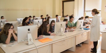 La Universidad de Salamanca formará a 207 médicos, un 15% más que el curso pasado