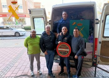 La Guardia Civil dona al Centro Ave María 1.800 kilos de alimentos, productos de higiene y juguetes
