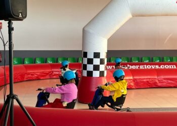 Los niños muestran sus habilidades al volante con los ‘Krazy Karts’