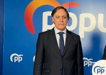 El PP revalida a Carlos García Carbayo como candidato a la Alcaldía