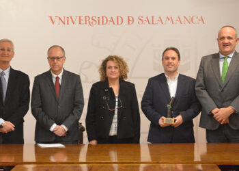 Héctor Peinado recibe el XII Premio Nacional de Investigación en Cáncer ‘Doctores Diz Pintado’