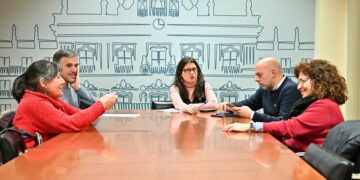 Renovación de varias zonas ajardinadas en el barrio Blanco para cumplir con las demandas de los vecinos