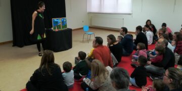 La Biblioteca Municipal ‘Berta Pallares’ inicia las sesiones mensuales de cuentacuentos y bebecuentos el 10 de febrero