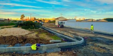 Las obras para concluir la urbanización del entorno de la Vía Verde ya están en marcha