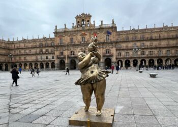 ‘El conejo de la suerte’ del artista Xu Hongfei llega a Salamanca para celebrar el Año Nuevo Chino