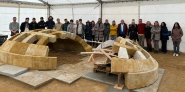 La bóveda elíptica del siglo XVIII tallada en piedra de Villamayor ya es una realidad