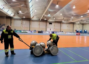 Villares renueva las 68 luminarias de las instalaciones deportivas municipales por luces led