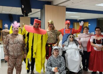 Los mayores de Santa Marta también disfrutan de las fiestas de Carnaval