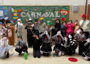 Los alumnos del Gabriel Martín de Buenos Aires se suman, por primera vez, a la fiesta de Carnaval