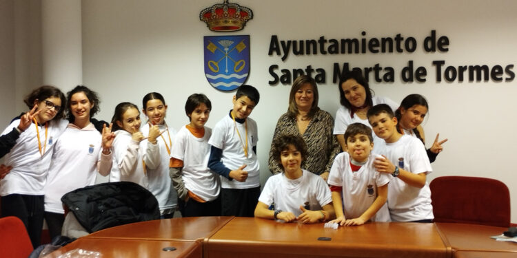 Nuevas propuestas de los niños del CAI para instalar más fuentes, mejorar las instalaciones deportivas o colaborar con el Banco de Alimentos