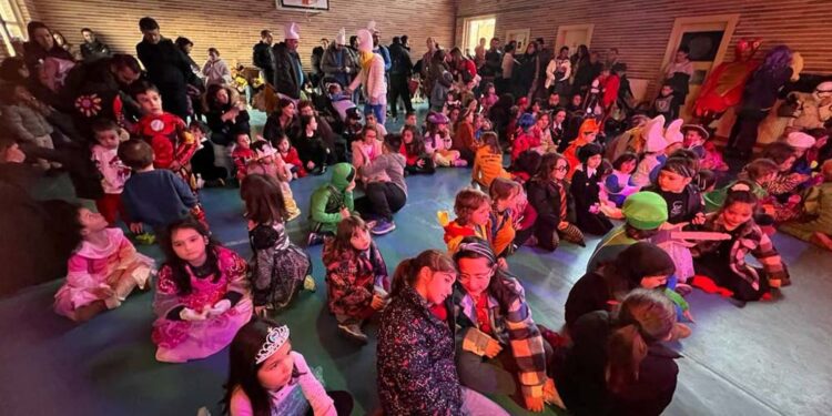 Tarde de talleres, chocolatada y fiesta de disfraces para cerrar el Carnaval