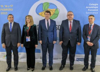 Fernández Mañueco anuncia la puesta en marcha en las próximas semanas de la unidad de día del hospital psiquiátrico infanto-juvenil